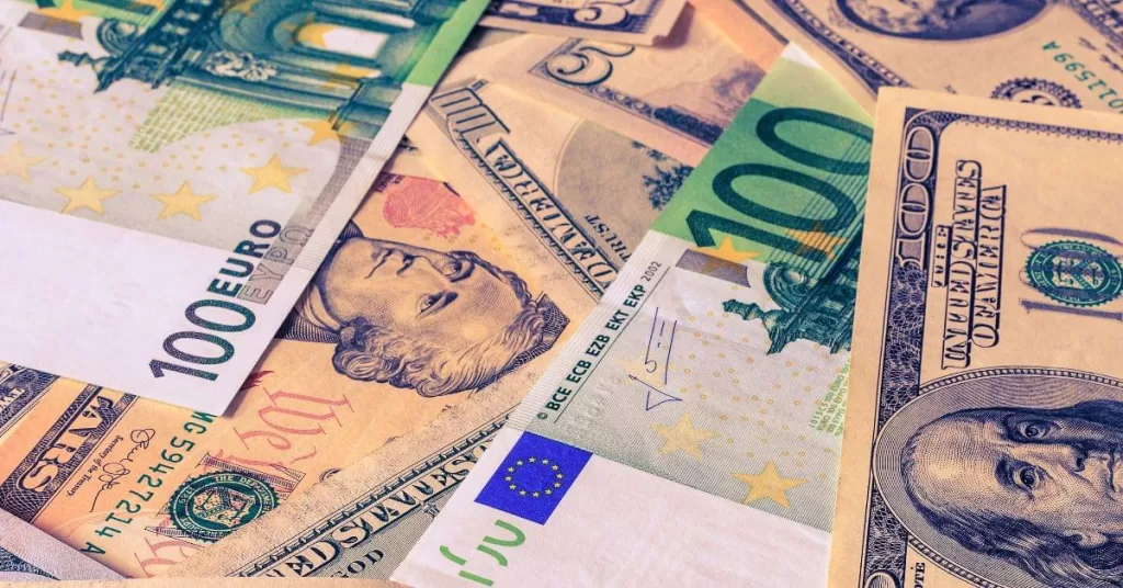 Physical cash currency denominations