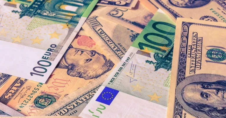 Physical cash currency denominations